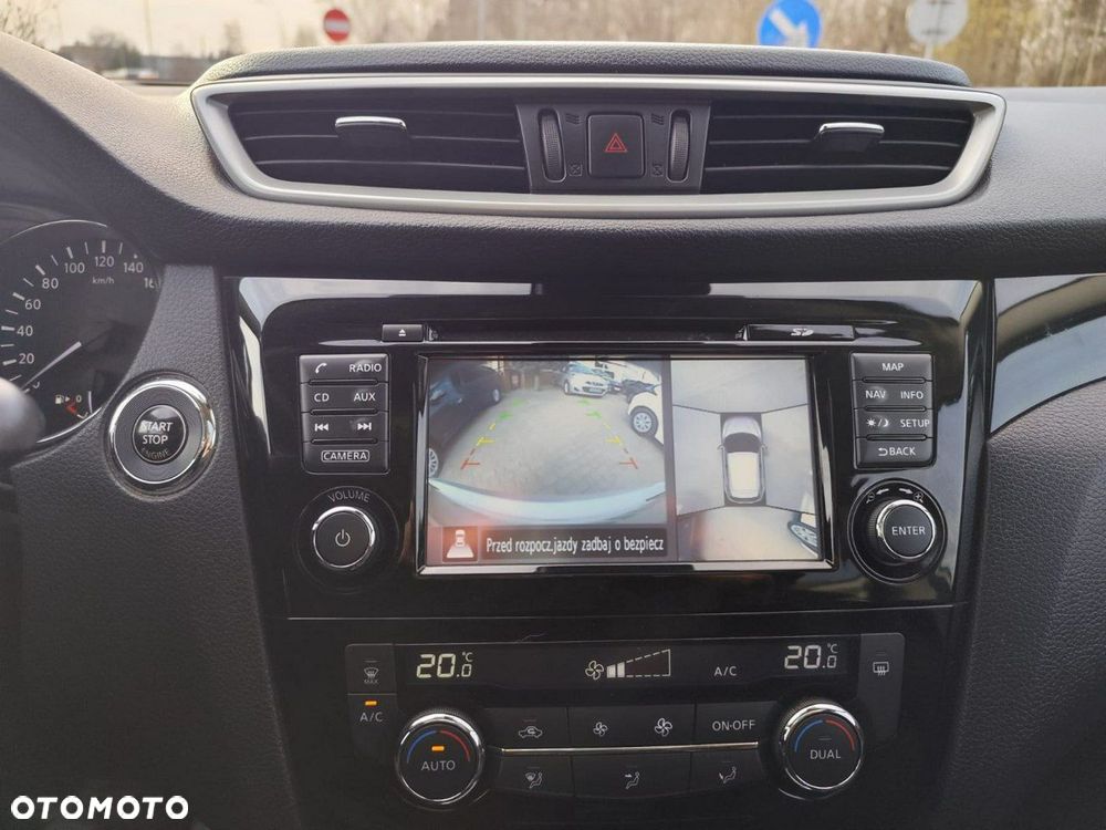 Nissan Qashqai 1.2 DIG-T N-Connecta EU6 - 16