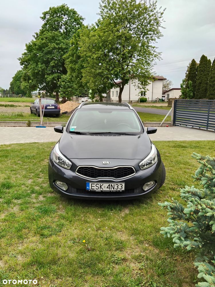 Kia Ceed 1.6 CRDi 128 Dream Team Edition - 18