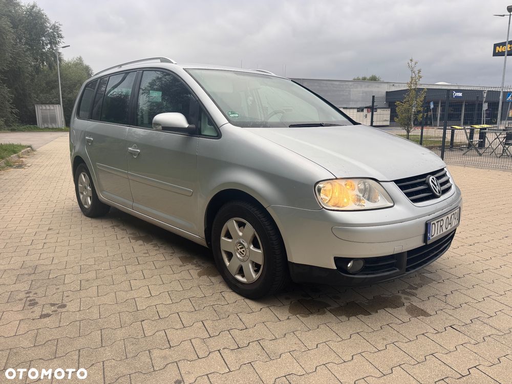Volkswagen Touran I (2003-2010) 1.6 FSI Trendline, 2005