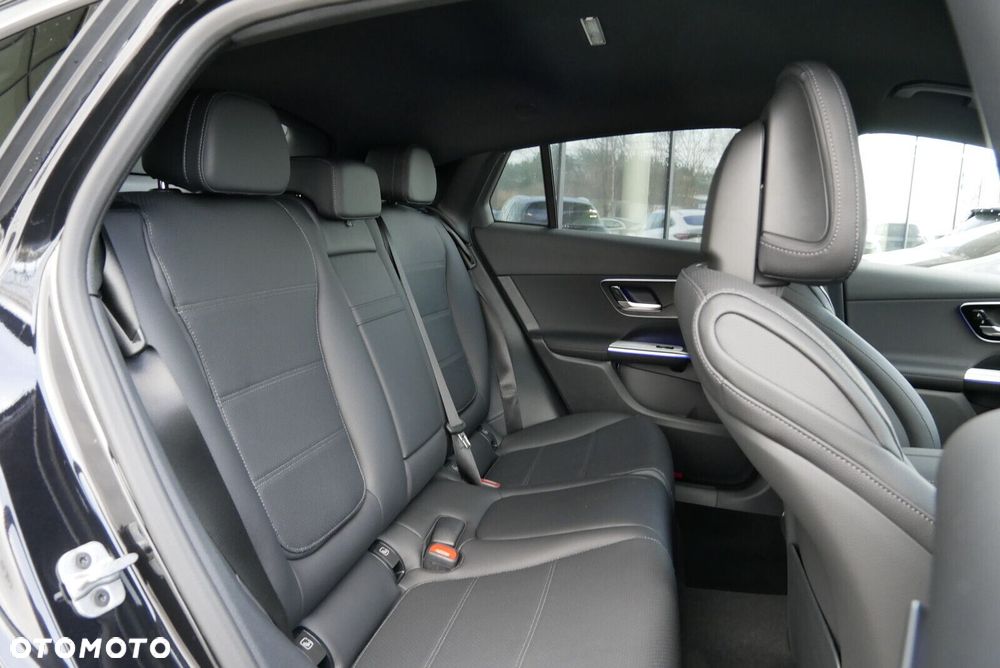 Mercedes-Benz GLC - 21