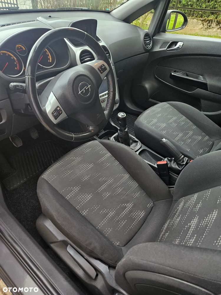Opel Corsa - 10