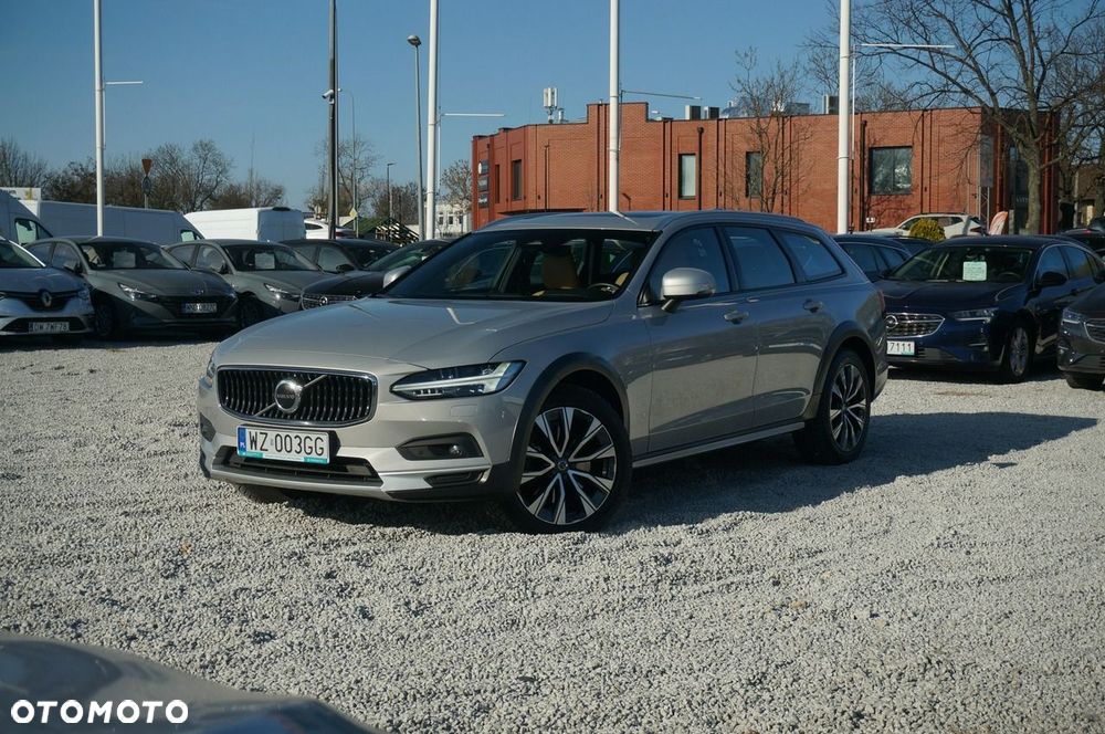 Volvo V90 Cross Country B5 D AWD Ultimate - 3