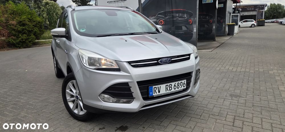 Ford Kuga 2.0 TDCi 4x4 Titanium - 23