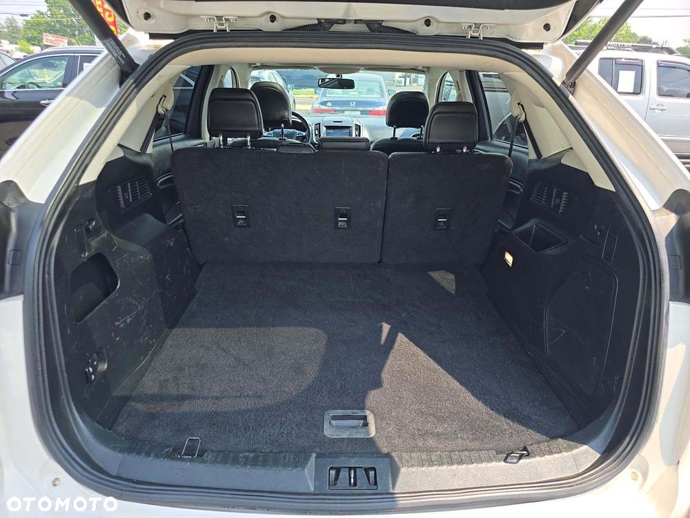Ford Edge - 11