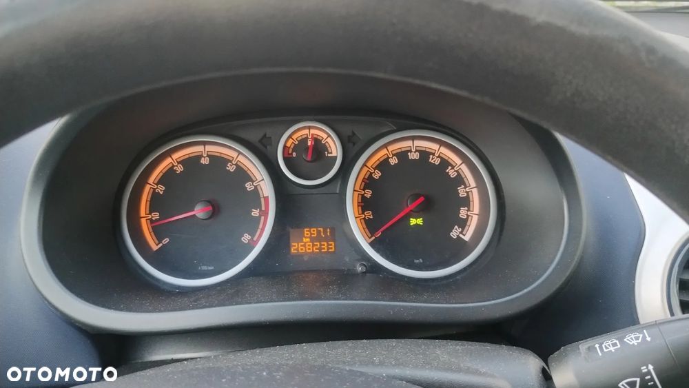 Opel Corsa 1.2 16V Cosmo - 2