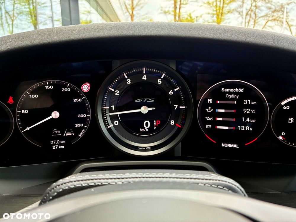 Porsche 911 - 26
