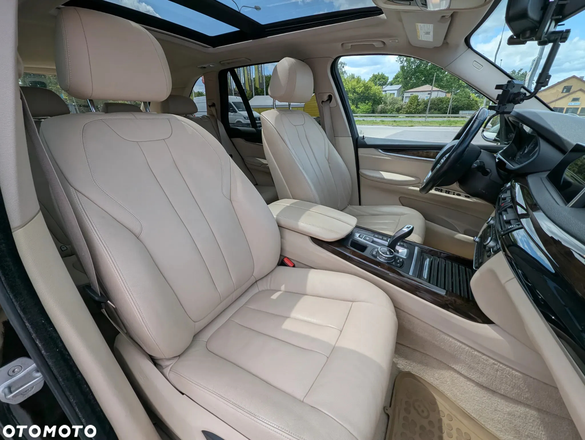 BMW X5 xDrive35i - 10