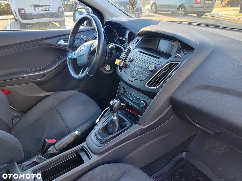 Ford Focus ver-1-5-ecoblue-active - 9