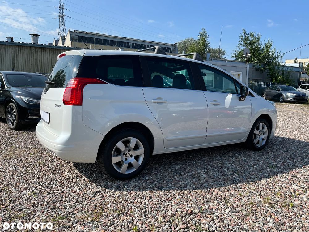 Peugeot 5008 - 4