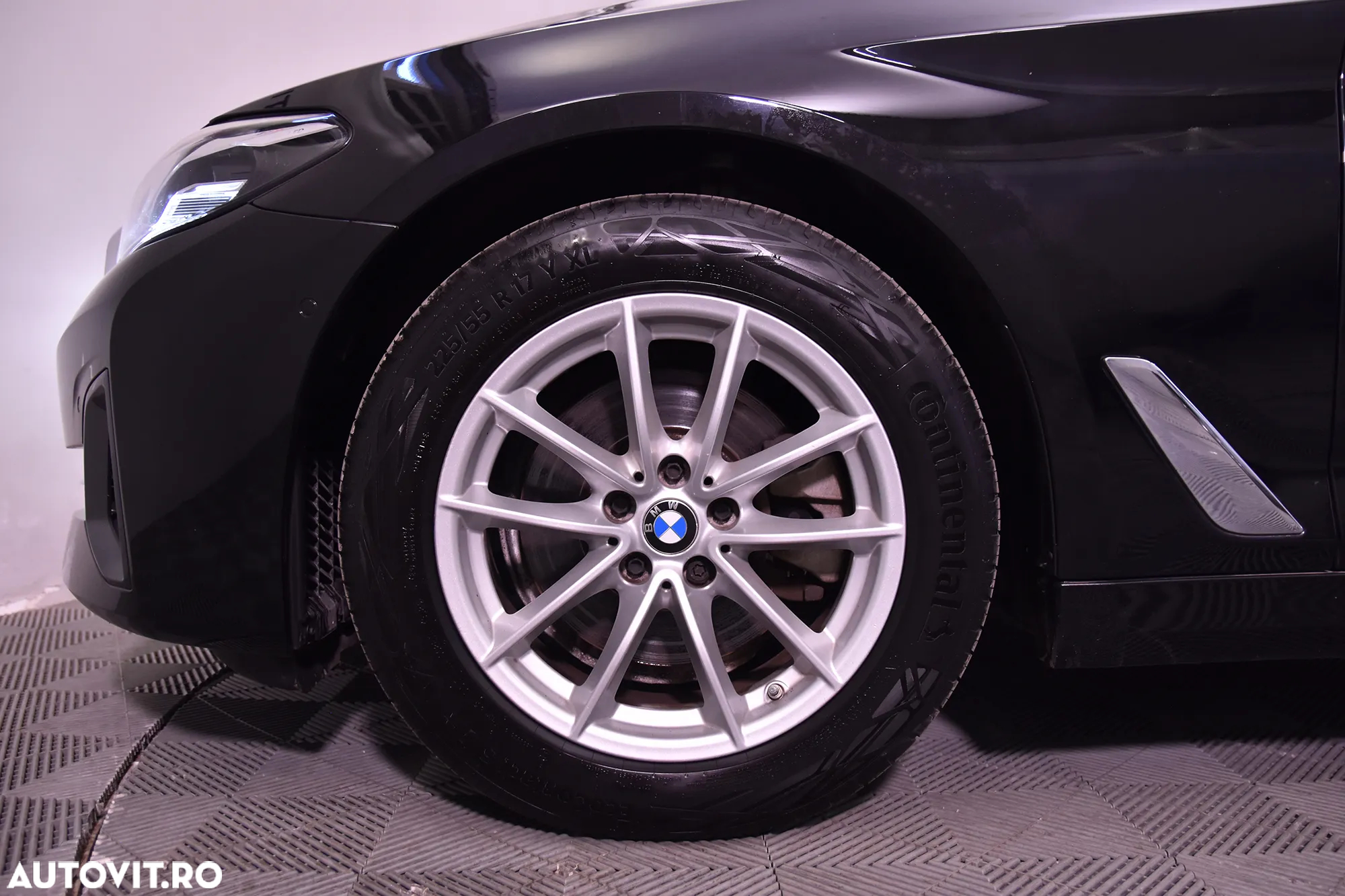 BMW Seria 5 518d AT MHEV - 13