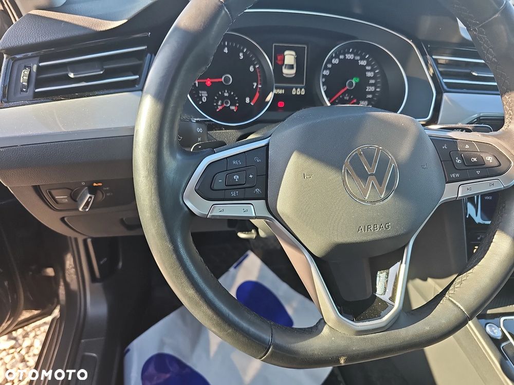 Volkswagen Passat 2.0 TSI Business DSG - 16