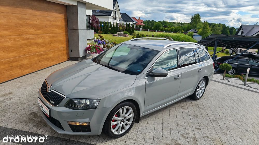 Skoda Octavia 2.0 TDI DSG RS - 24