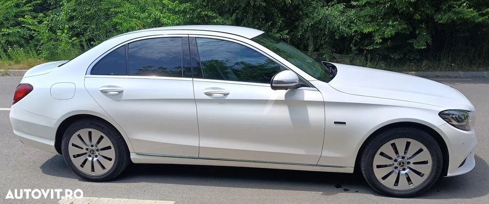 Mercedes-Benz C 300 e 4MATIC 9G-TRONIC - 4