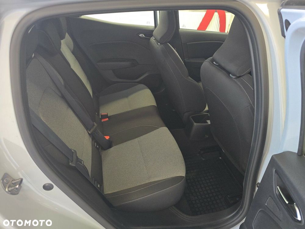 Renault Clio 1.0 TCe Evolution - 11