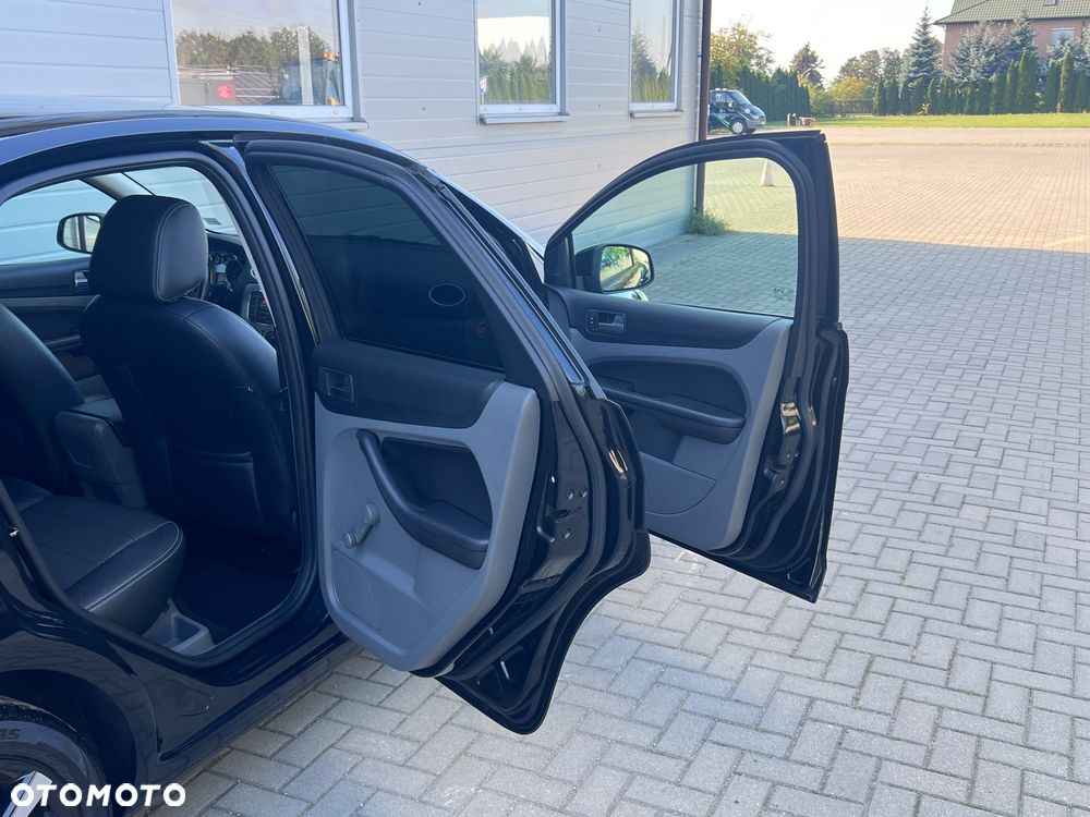Ford Focus - 23