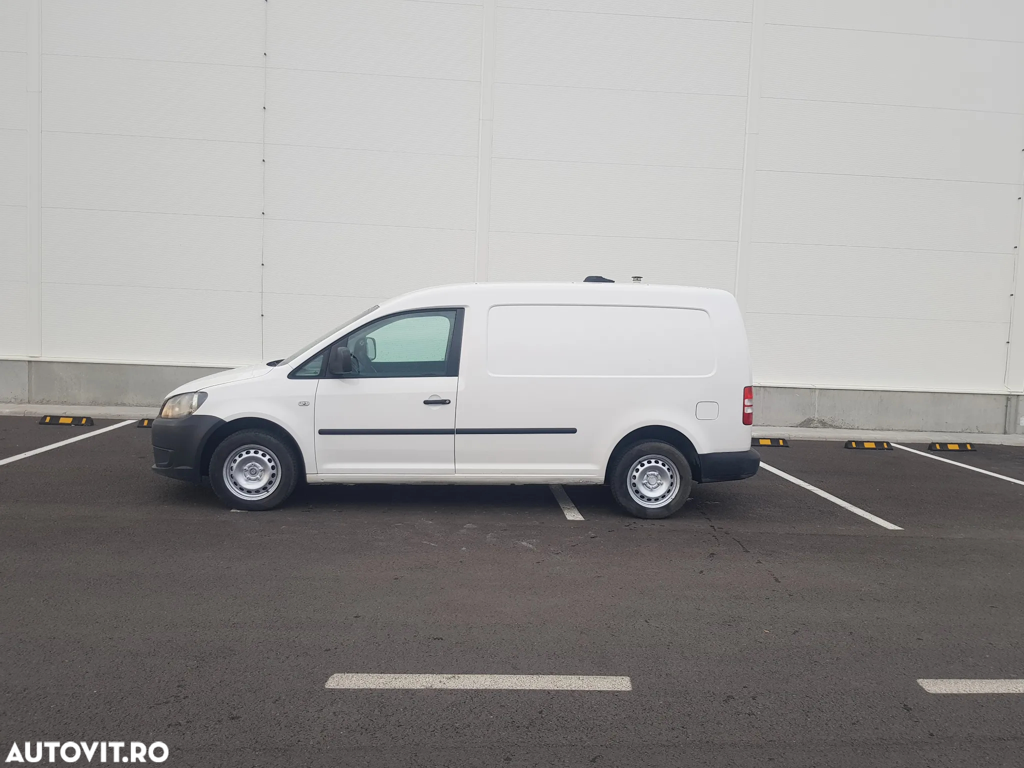 Volkswagen Caddy Maxi 1.6 TDI - 9