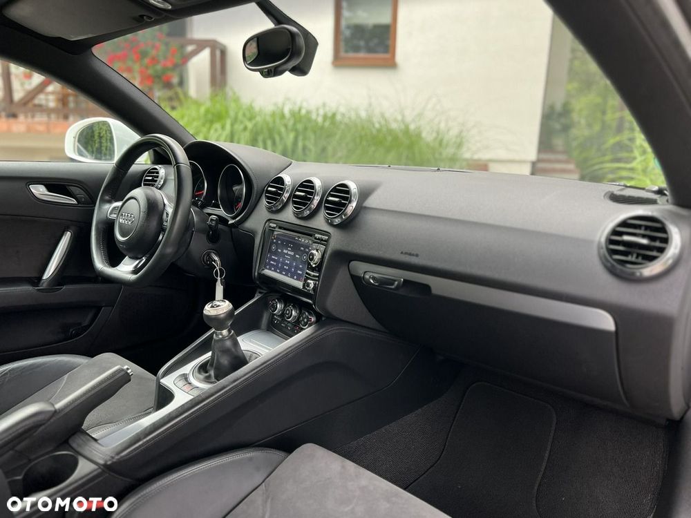 Audi TT Coupé - 11