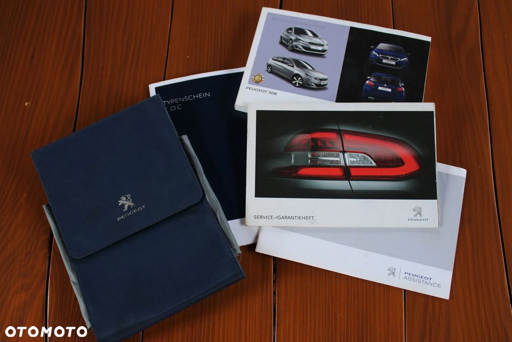Peugeot 308 1.6 BlueHDi Allure S&S - 11