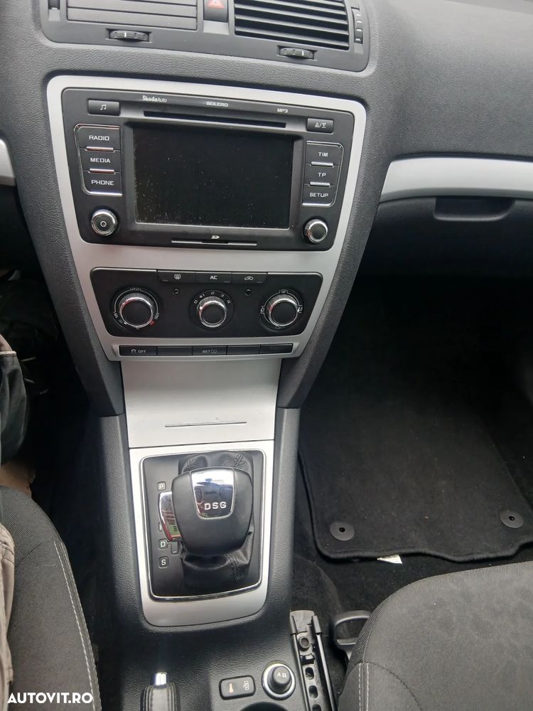 Skoda Octavia 1.4 TSI Business DSG - 8