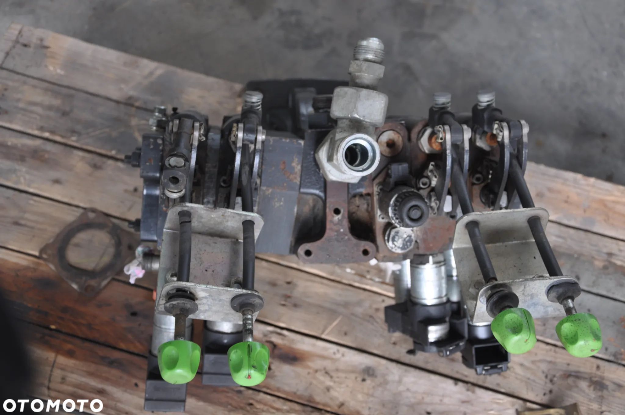 Rozdzielacz hydrauliczny Deutz Fahr M620 - 1