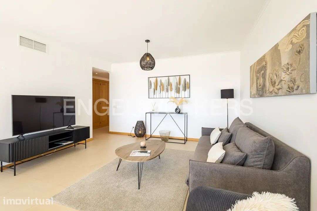 Apartamento T1 com vista mar a 600m da praia - Grande imagem: 2/28