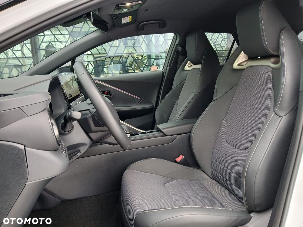 Toyota C-HR - 6