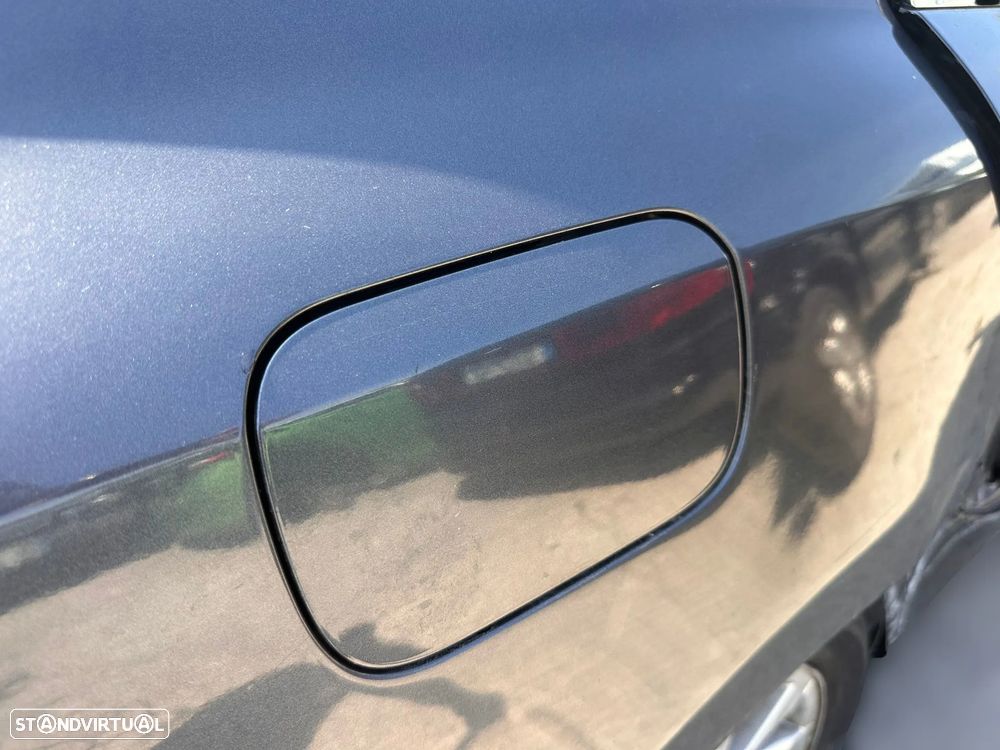 RENAULT Laguna III Hatchback (BT) 1.5 dCi Diesel 110 cv / 81 kW para peças - 7