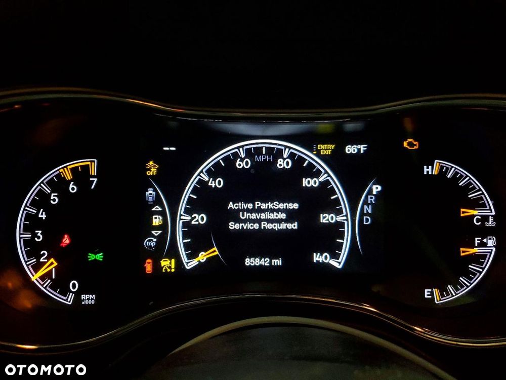 Jeep Grand Cherokee - 9