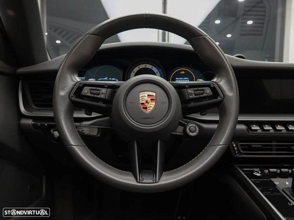 Porsche 911 (992) Carrera PDK - 23