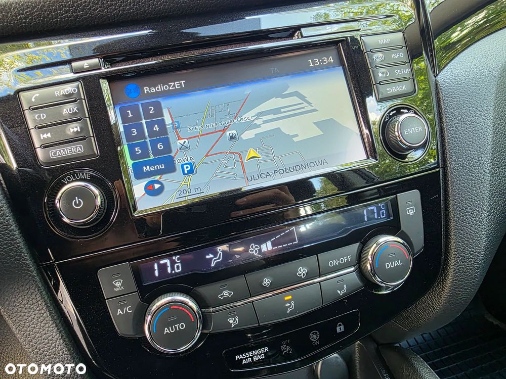 Nissan Qashqai 1.6 DIG-T N-Connecta - 19