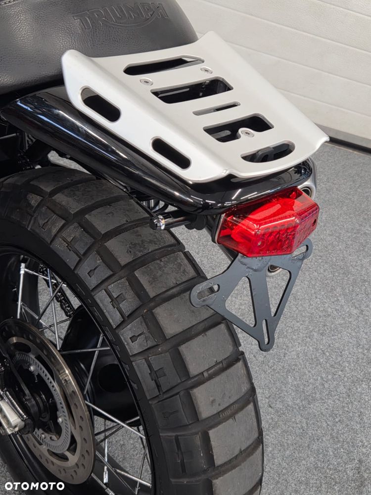 Triumph Street Scrambler - 10