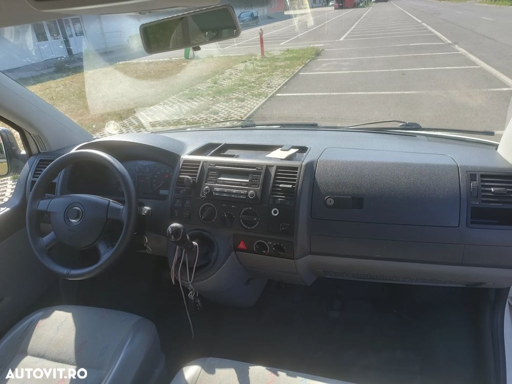 Volkswagen Transporter - 4