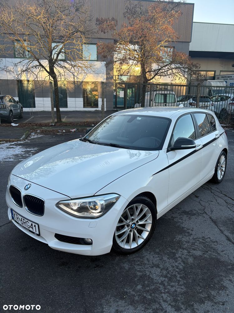 BMW Seria 1 118d Sport Line - 3