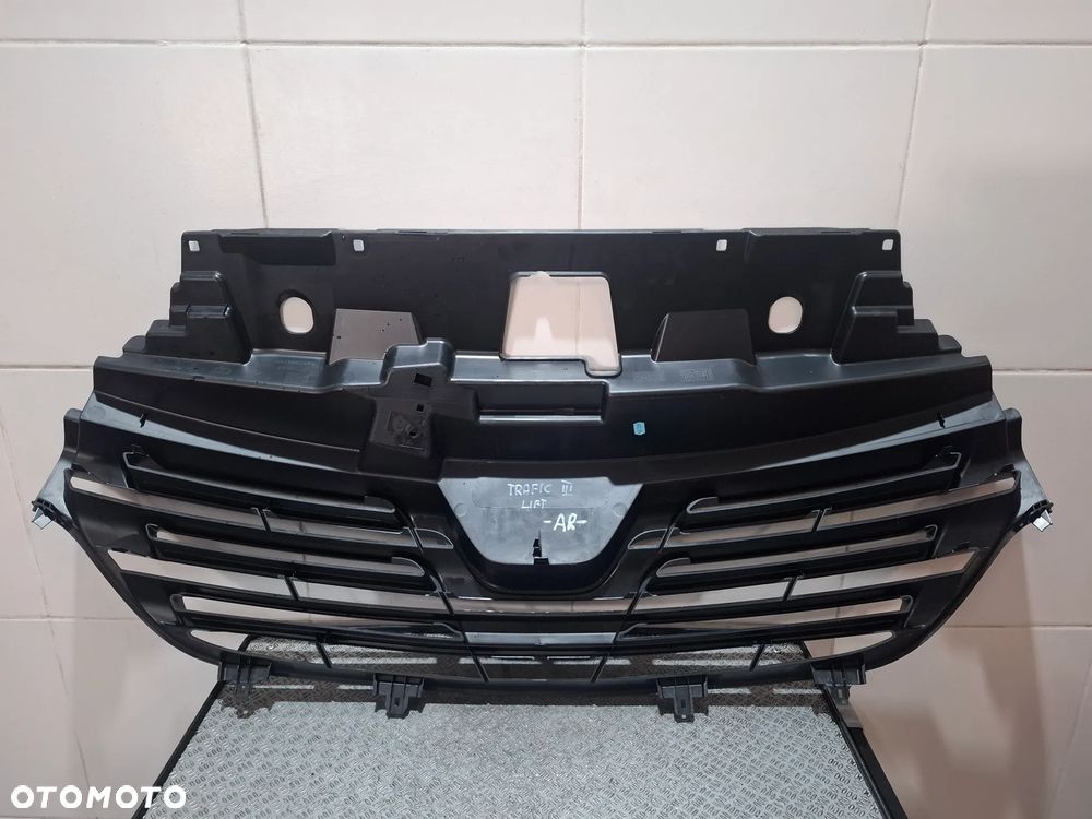 Grill atrapa Renault Trafic III lift 2024 rok nr 623108673R - 3