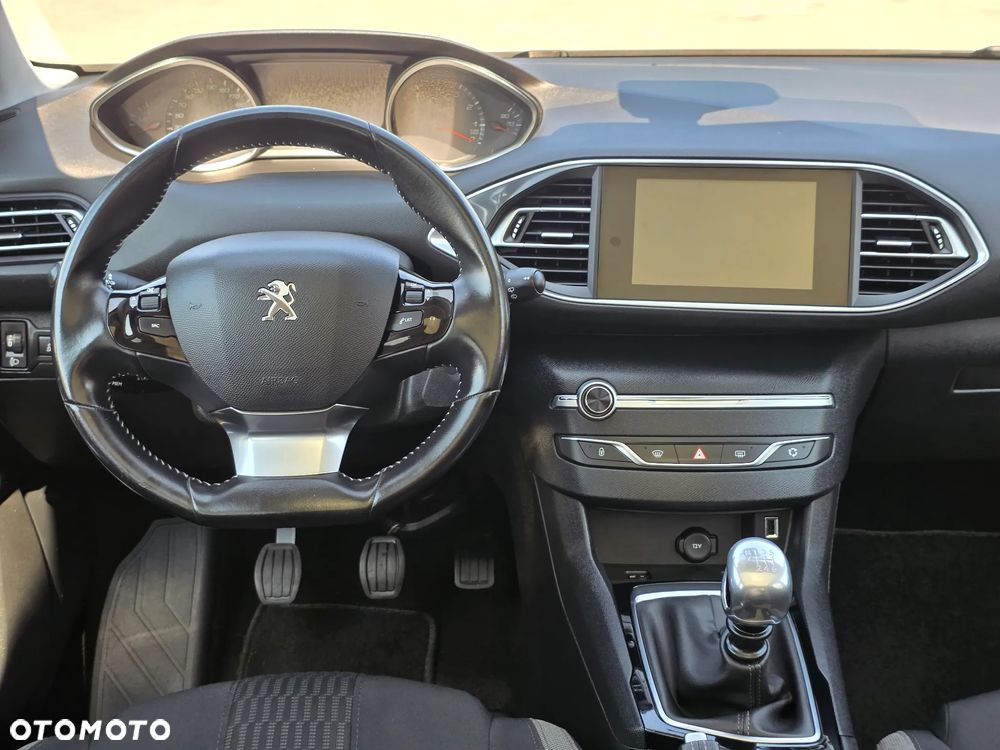 Peugeot 308 1.2 PureTech Style S&S - 25
