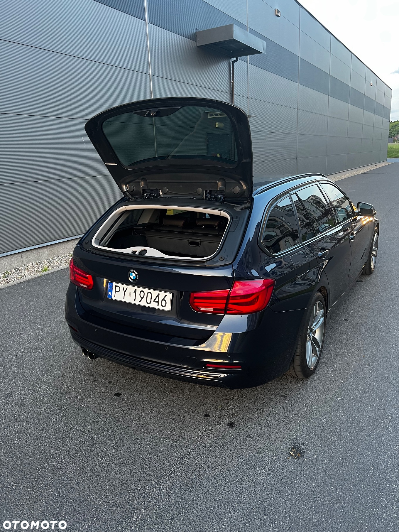 BMW Seria 3 330d Touring Sport Line - 8