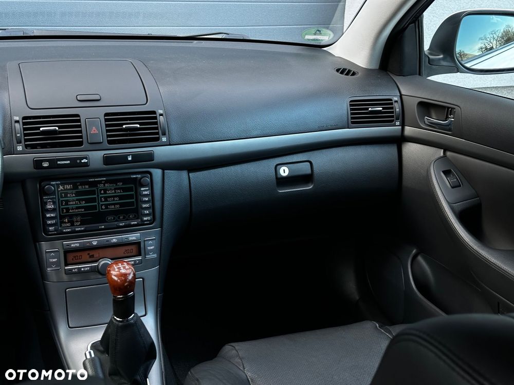 Toyota Avensis 2.0 VVT-i Prestige Premium - 10