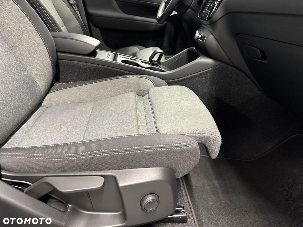 Volvo XC 40 B3 Core - 24