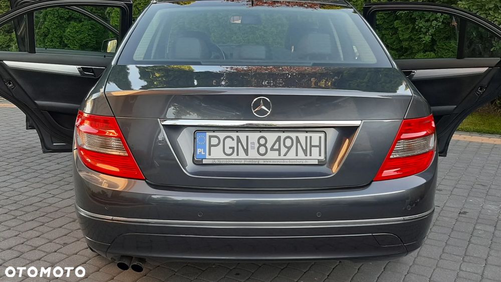 Mercedes-Benz Klasa C 180 Kompressor BlueEFFICIENCY Avantgarde - 16