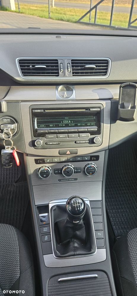 Volkswagen Passat 1.8 TSI Comfortline - 8