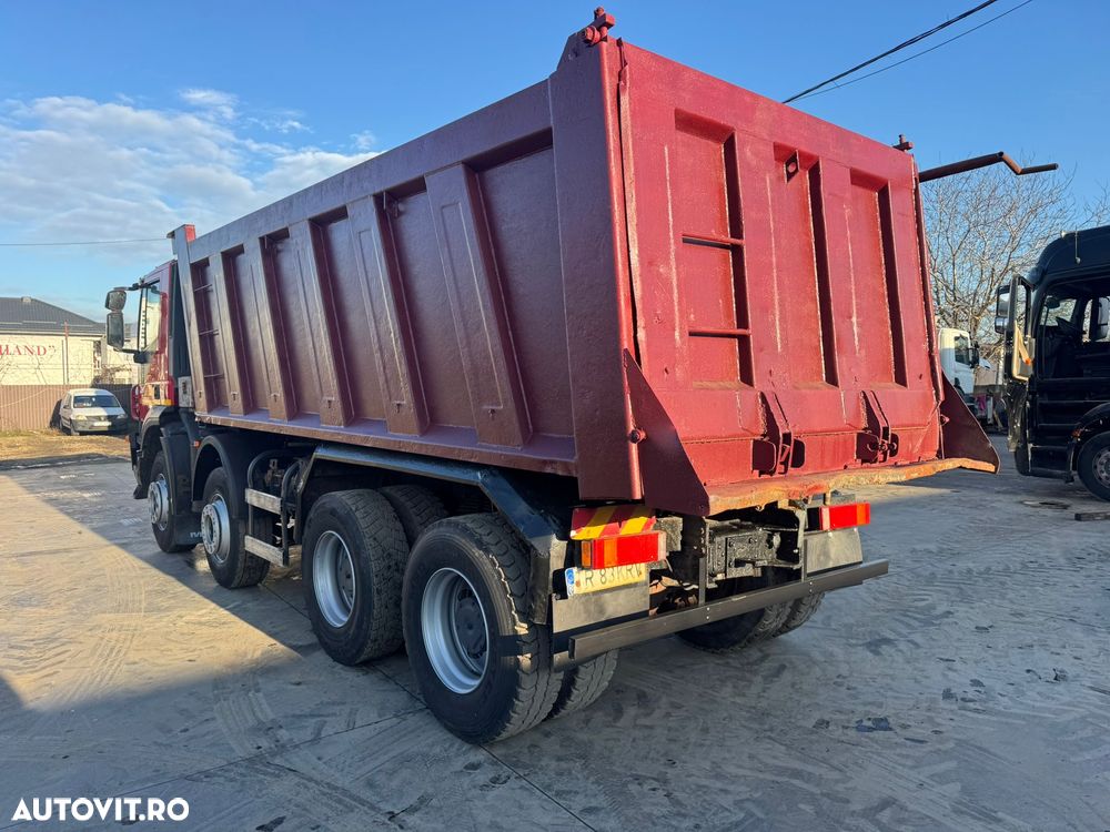 Iveco Trakker Basculanta 8x4 Posterioară - 4