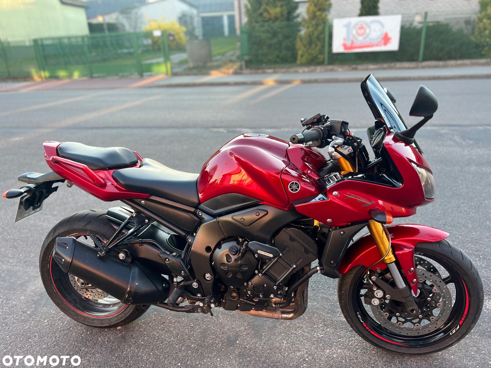 Yamaha FZS - 6