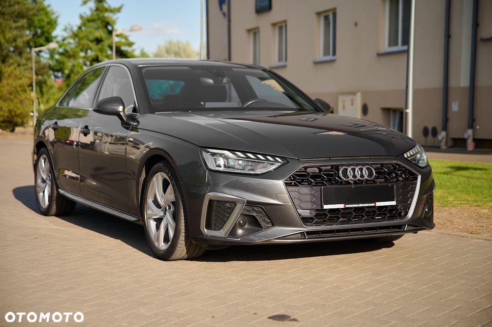 Audi A4 Limousine 35 TFSI S tronic S line - 14