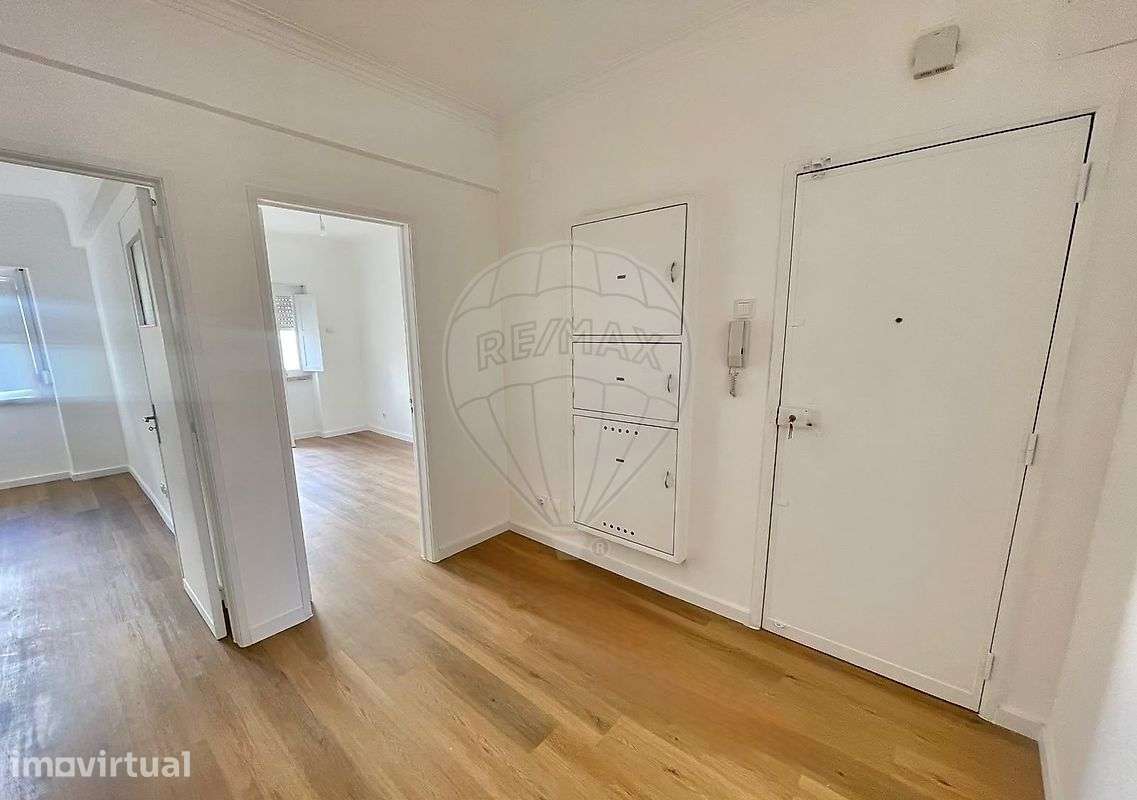 Apartamento T2 para arrendamento - Grande imagem: 2/16
