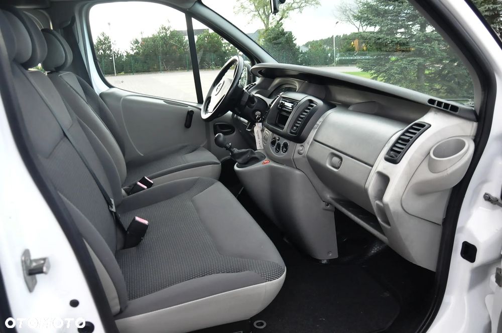 Opel Vivaro L1H1 2.7t - 25