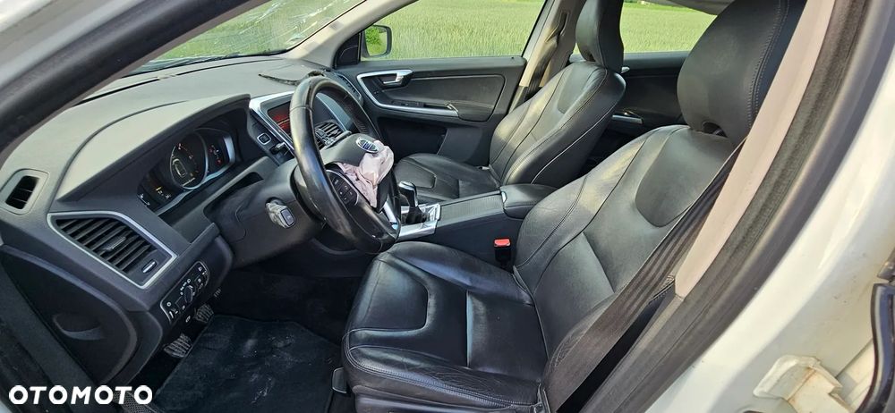 Volvo XC 60 - 13