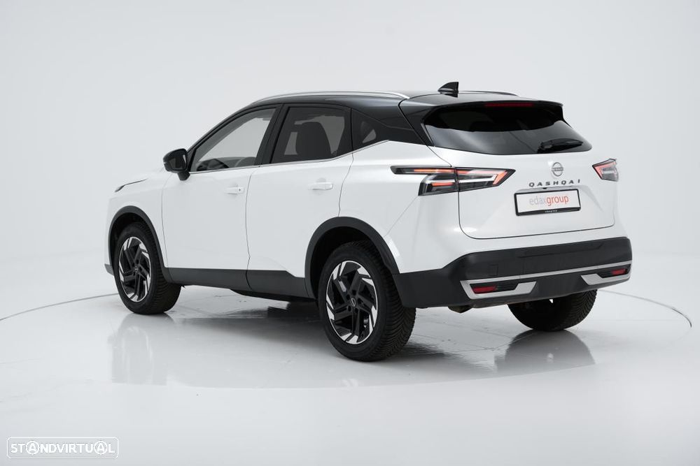 Nissan Qashqai 1.3 DIG-T N-Connecta Xtronic - 4