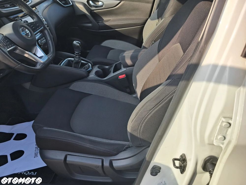 Nissan Qashqai 1.2 DIG-T N-Vision EU6 - 17