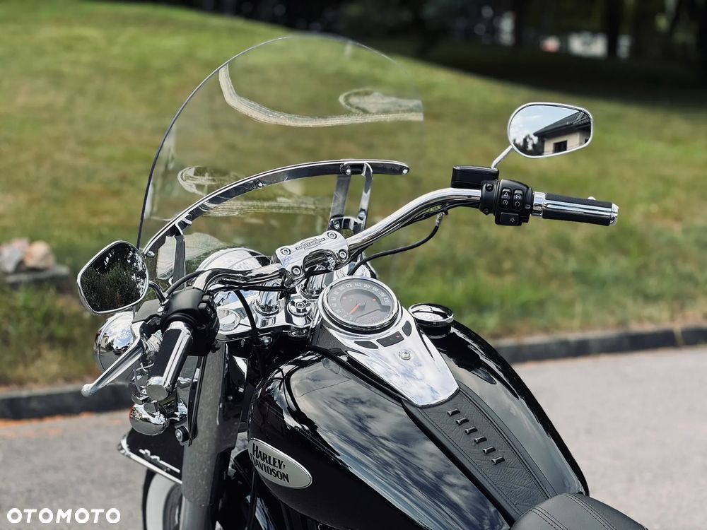 Harley-Davidson Softail Heritage Classic - 23