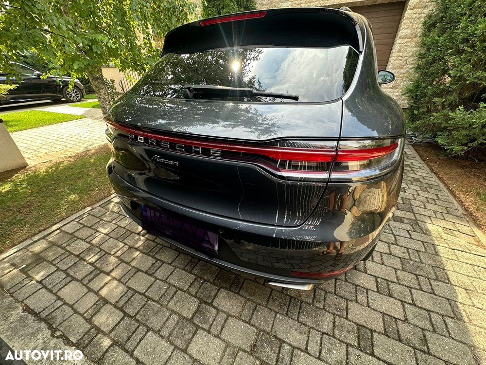 Porsche Macan - 2